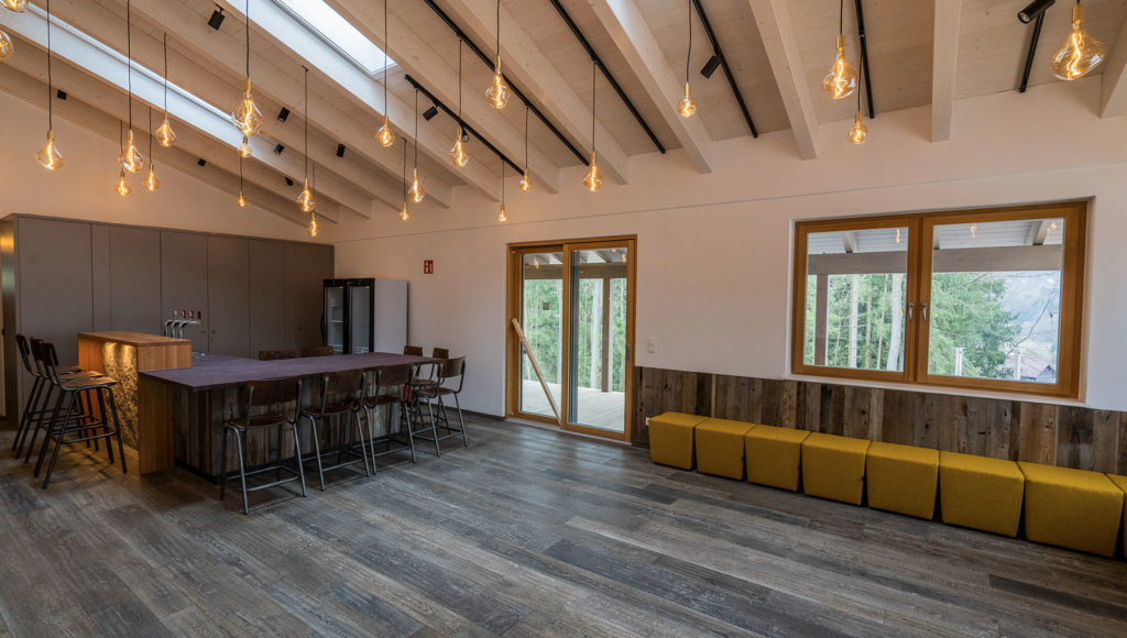 das-moment-litschau-veranstaltungshalle-niederoesterreich-_0000_20220422 Lounge @ MOMENT c2022 www.stephanmussil.at 031