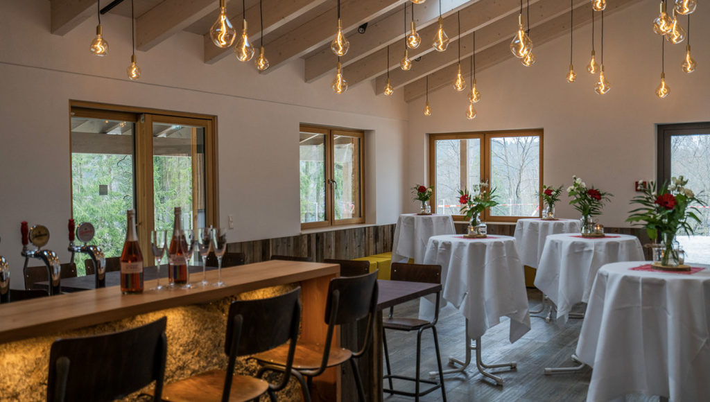 das-moment-litschau-veranstaltungshalle-niederoesterreich-_0002_20220422 Lounge @ MOMENT c2022 www.stephanmussil.at 034