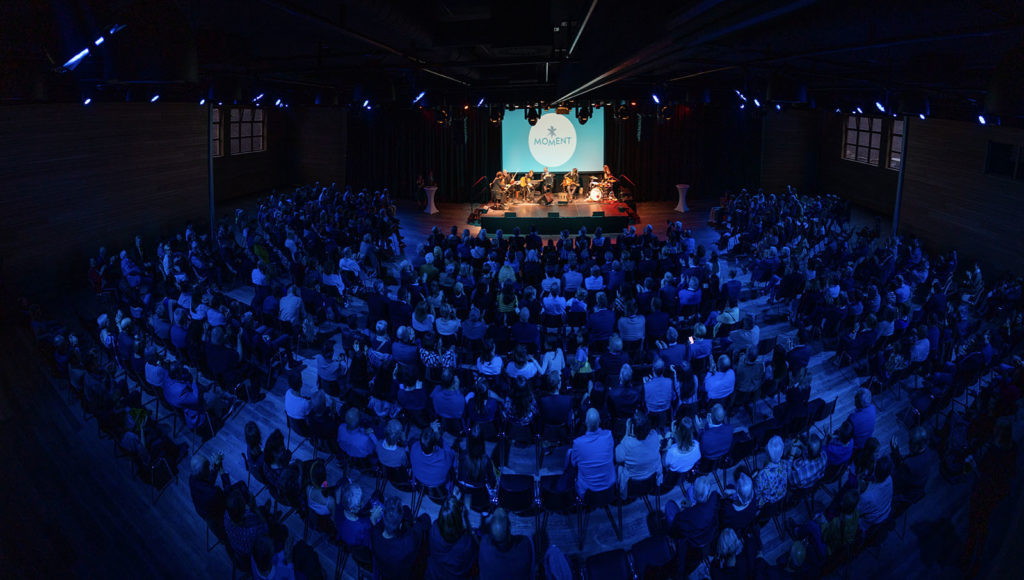 das-moment-litschau-veranstaltungshalle-niederoesterreich-_0032_20220506_Moment_Eroeffnung-232