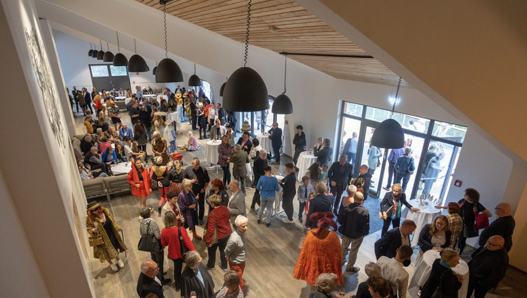 das-moment-litschau-veranstaltungshalle-niederoesterreich-_0034_20220506_Moment_Eroeffnung-109