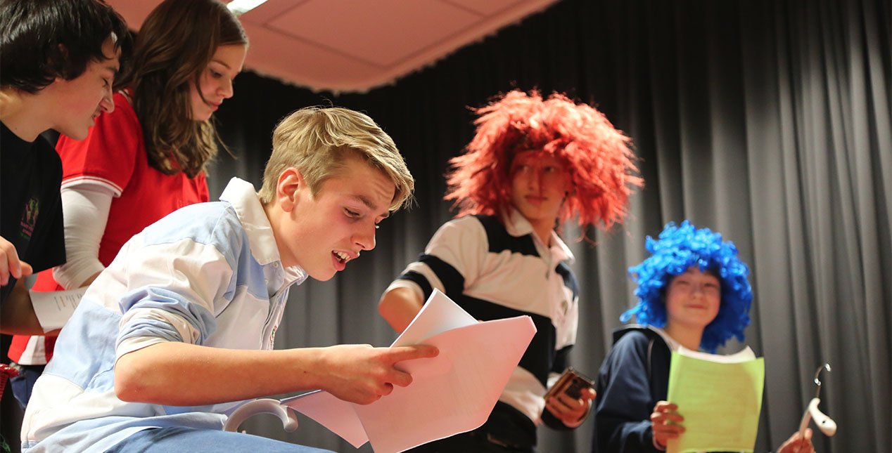 -_0000_©InterACT English_9